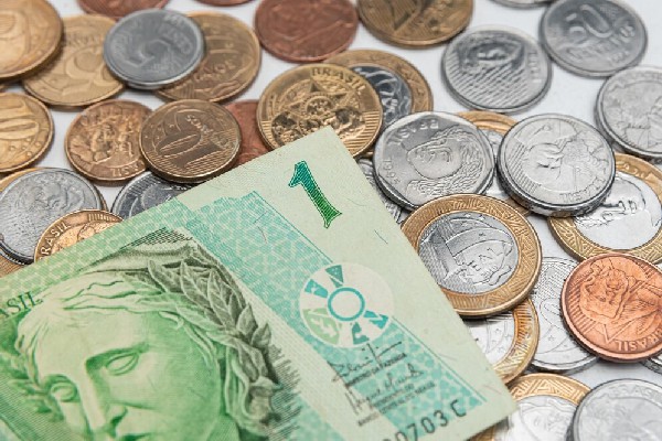 洪森：2025年柬埔寨经济预计增长5.2%